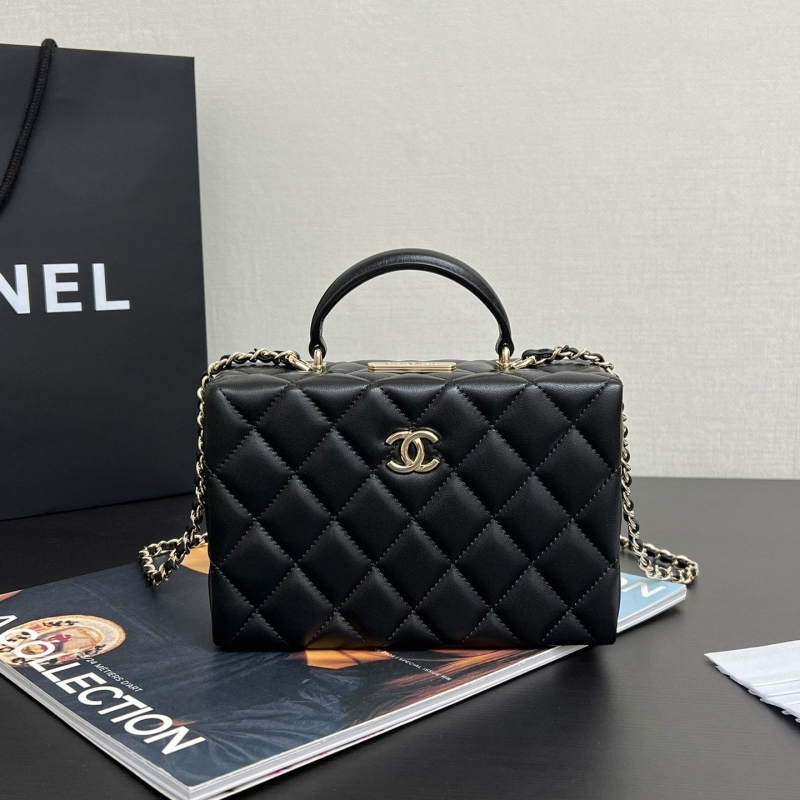 Ch*el box bags